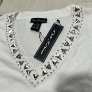 NWT Linda Mathews V-Neck Sweater